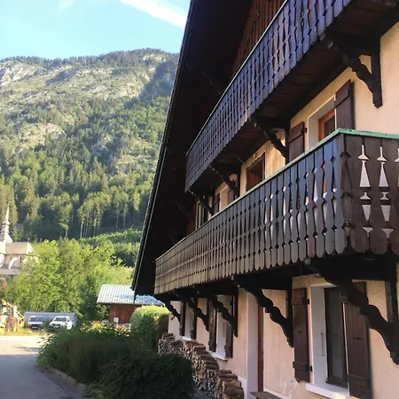 Alys, Contemporary Style In Mountain Village Daire *
