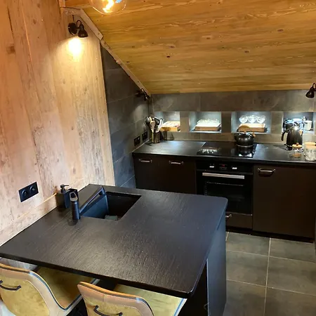 Daire Alys, Contemporary Style In Mountain Village