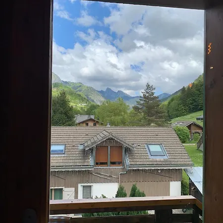 Alys, Contemporary Style In Mountain Village Apartament
